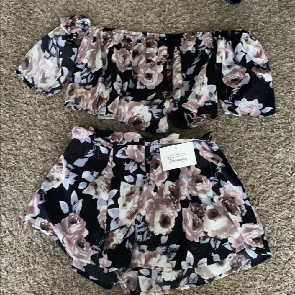 Two piece set